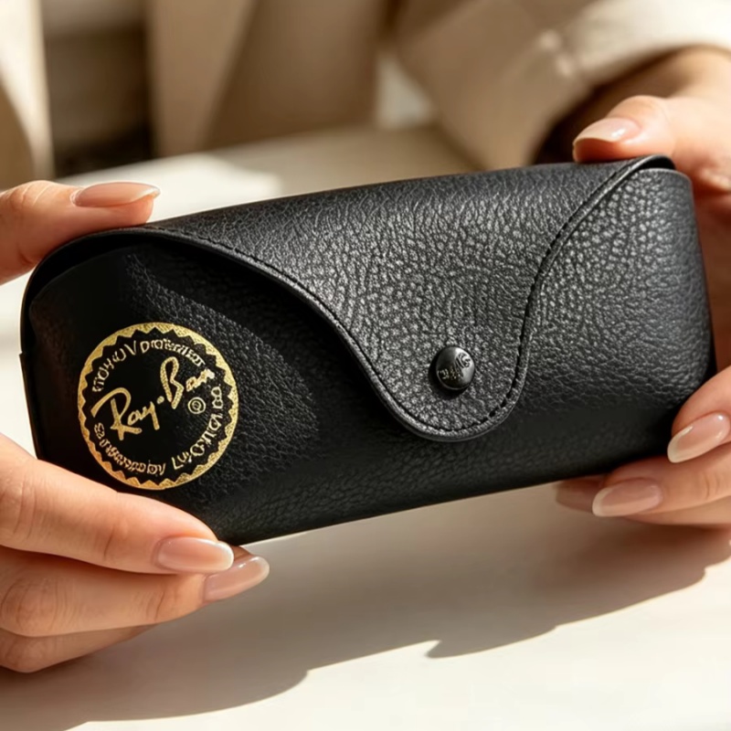 Ray-Ban lederen zonnebrillenko - Travel Accessories Pouch For Men recensie en prijs