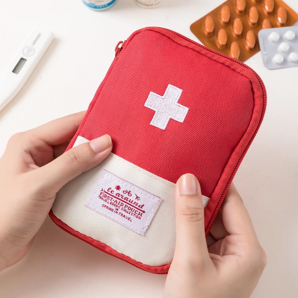 Mini draagbare medicijntas Rei - First Aid Travel Kit recensie en prijs